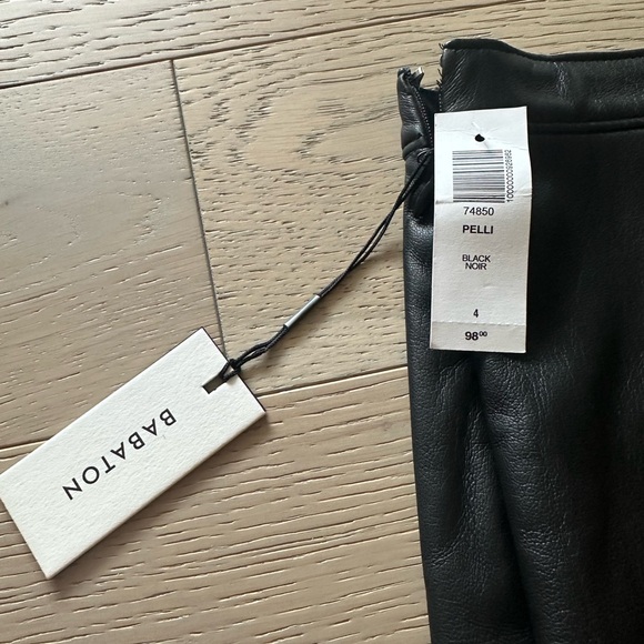 ARITZIA - Babaton Pelli Skirt - black vegan leather - Picture 5 of 5